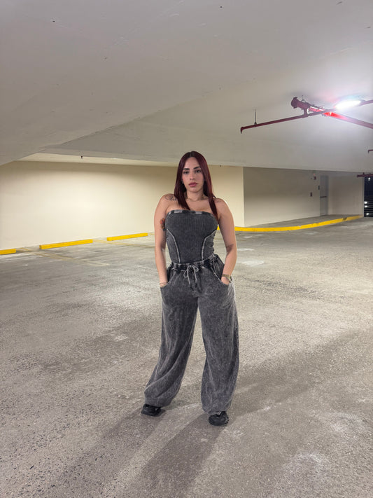 Mineral Jumpsuit 🖤