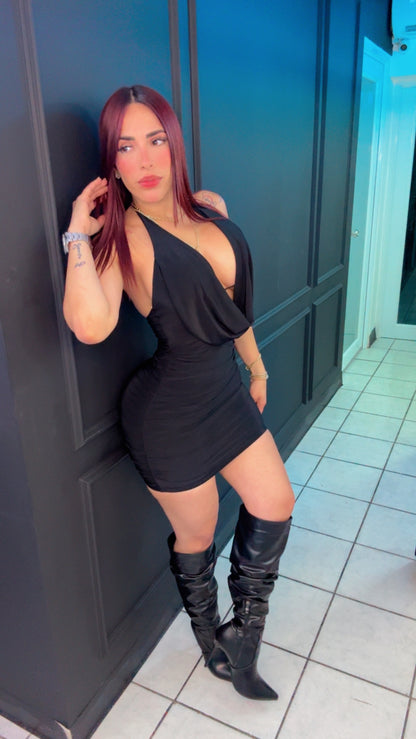 Same Dress, Different Colors💙🖤💚💞