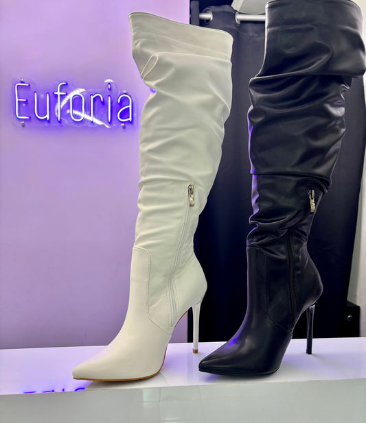 Dual Desire Boots🖤🤍